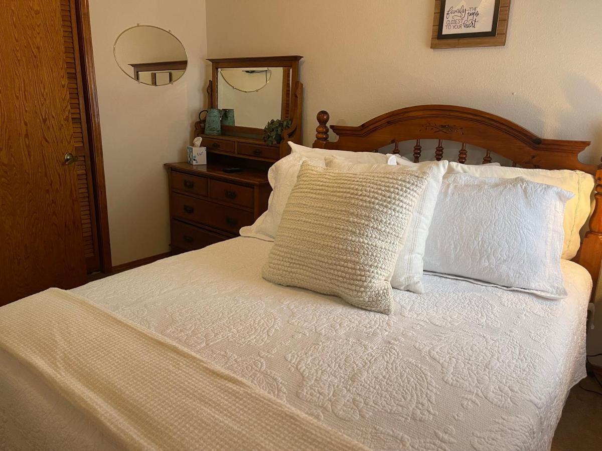 Vila Lady Victoria House With High Speed Wifi Red River Exteriér fotografie